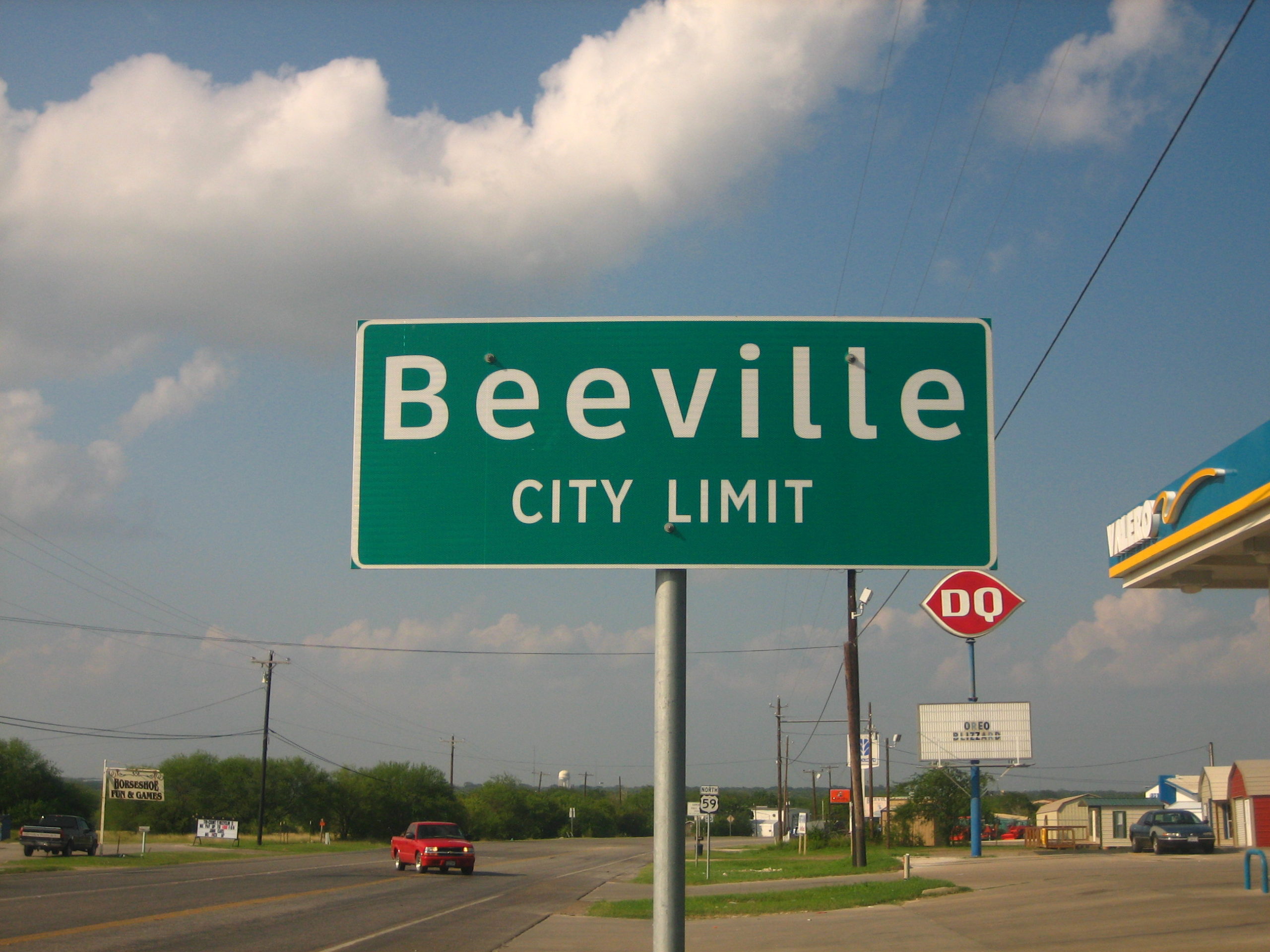 Beeville TX sign IMG 0979 scaled